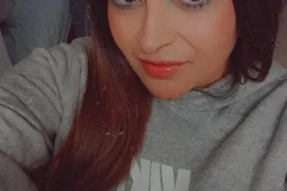 Thick Thighs & Brown Eyes ! Av... - Image 4