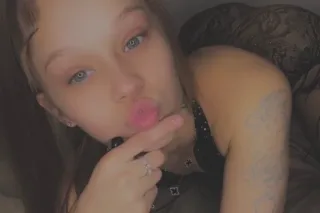 VERY PETITE, SEXY , incall & o... - Image 1