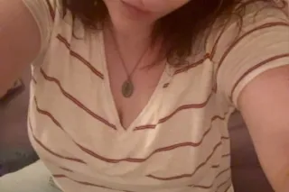 2 𝒈𝒊𝒓𝒍𝒔✌🏻 𝒐𝒓 ☝🏻 𝒕𝒉𝒆 𝒄𝒉𝒐𝒊𝒄𝒆 𝒊𝒔 𝒚𝒐𝒖𝒓𝒔🔥😈 💋 - Image 10