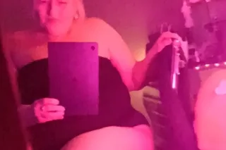 !!!Beautiful Blonde BBW Mature Sexy Soft and Available roleplay Queen video vixen content available in call or out call come see about me 100% judgment-free fetish friendly and I do not discriminate I love you all!!!! - Image 11