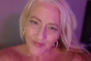 !!!Beautiful Blonde BBW Mature Sexy Soft and Available roleplay Queen video vixen content available in call or out call come see about me 100% judgment-free fetish friendly and I do not discriminate I love you all!!!! - Image 6