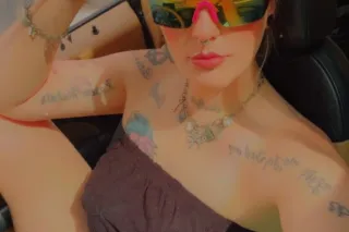 Fun Loving Southern Sweetheart... - Image 3