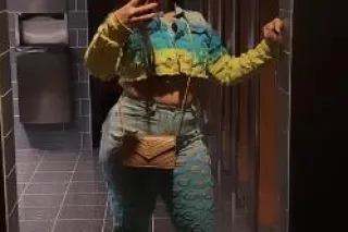 Diamond is iready for relaxati... - Image 4