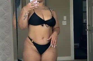 Diamond is iready for relaxation & fun - Image 6