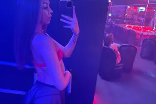 Juicy Squirter - 24 - Image 1