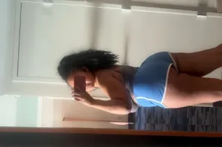 COME PLAY WITH ME IM IN BUENA ... - Image 3