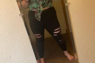 Fiery Brunette Seeks Partner f... - Image 2