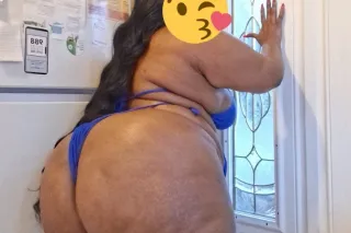 Stacked BIg booty Freak👅Wet th... - Image 2