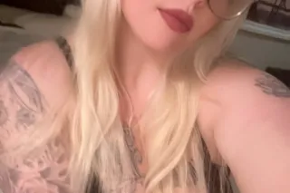 80 qv and cbjs, 150 hhr 100 qv bbj specials end at 6pm!🍆💦🤤Im Karissa, a blonde loving cock sucking slut😉🍒Incall available 24/7!🍆💦💖 - Image 8