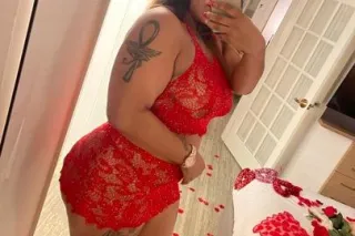 Thick🍑 Sweet 😋💦 Mouthwatering 🤤 Treat 🍭 - Image 3