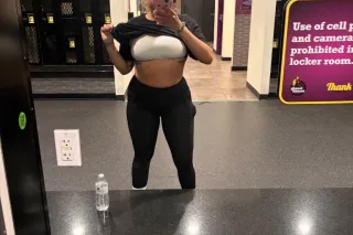 Outcalls 😍🔥 Service To Leave You Stuck 🔥 A Steamy Encounter 💚 An unforgettable f*ck 🍑🍦 - Image 9