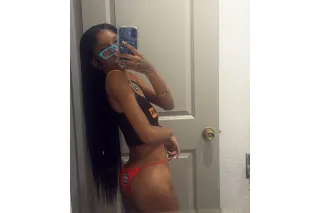 Bitesize Petite Babe 💕 ✅ - Image 2