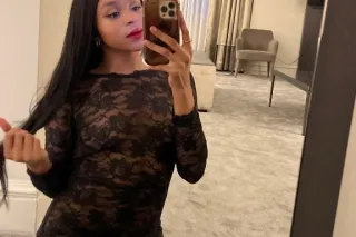 Slim-sexy wild Karma. I love a good time and gentlemen! Lets keep each other company! 💋 Please fully READ. - Image 11