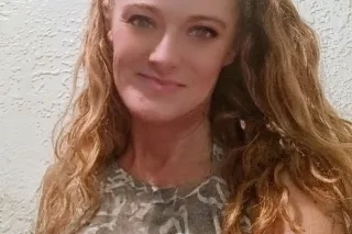 I'M SHORT & SWEET & LOOKING TO... - Image 1