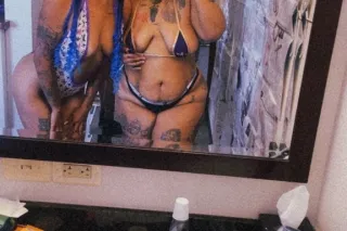 2 GIRLS 👯♀ TWO IS BETTER THAN ONE😉 - Image 2