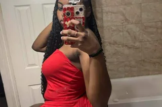 CHOCOLATE COVERED 🍫🍓STRAWBERRY... - Image 4