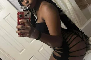 CHOCOLATE COVERED 🍫🍓STRAWBERRY PUSSY BROWN OUTSIDE AND INSIDE PINK 😋💦💦 - Image 5