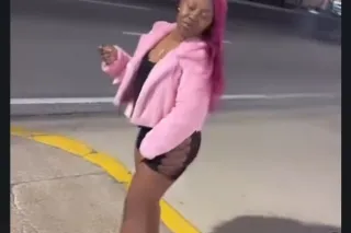 text the # on the picture - 23 - Image 1