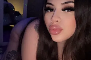 pretty pink pussy 🎀 live shows... - Image 3