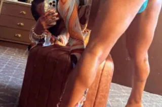 darkskin bombshell new in town... - Image 4