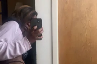 Little Miss Good Pussy - 25 - Image 2