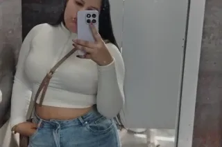 Upscale SERVICE OF VENESUELAN ... - Image 4