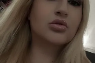 hola. mis amores. estoy emosio... - Image 1