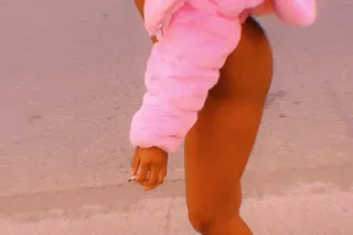 outcall & car play available n... - Image 2