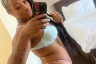 incalls & outcalls 🎀leaving th... - Image 1