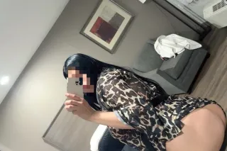 SQUIRTS 💦 LLUVIA DORADA ✨️🥵 COLOMBIANA SEXY RECIEN LLEGADA🥵🔥 DESEOSA DE SEXO 😈 RICA VAGINA ESTRECHITA🤌 - Image 1