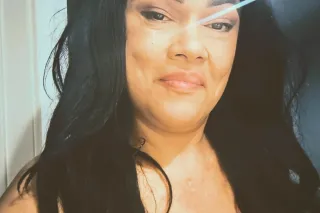 GENTLEMEN SEXY LATINA MILF - Image 5