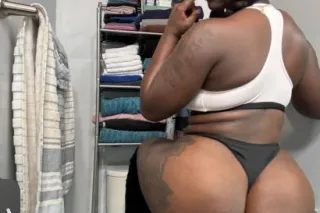 Hey Your Favorite Baddie Is Ba... - Image 3