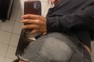 im backk qv head only 130 out ... - Image 2