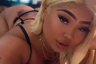 💦🌸THE PUSSY PLUG 🔌UP LATE TONI... - Image 1