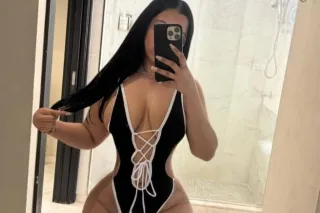 Hi love daddy, I'm available for you 24/7 love😘🥰 - Image 1