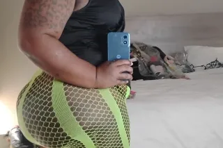 💜💛FREAKY 💚💚💛💜BOOOOTYLICIOUS 💜💛... - Image 4