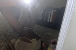 IM NEW HERE 😩ND WANT YOU TO ME... - Image 1