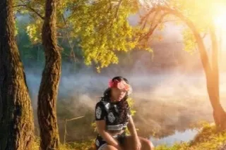 Jackpot Party Girl! Yourplace ... - Image 1