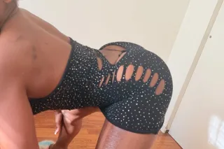 in call or car date - Image 1