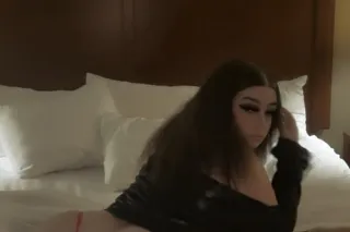 JUST VISITING! 🍑THICC n CURVY SNOWBUNNY😍🐰 Let's Party🥳🥳 - Image 6