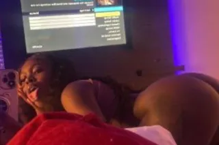 Here For A Good Time 💦 - 29 - Image 3