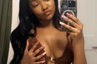 Tati🌹 - 22 - Image 1