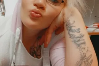 MUST VIDEO VERIFY 150hh 300hr please no black men...and ask about 3 sum with my girlfriend if u serious - Image 7