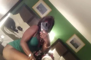 🍒🍓💋HOT CHOCOLATE KISSES 💋🍒 - 2... - Image 2