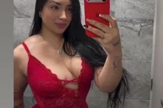 🍑🤤Elizabeth 🤤👅🍑Dripping wet colombiana come play - Image 2