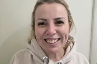 beautiful blonde available - 4... - Image 1