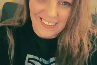 MAKE YOUR THURSDAY MEMORABLE W... - Image 2