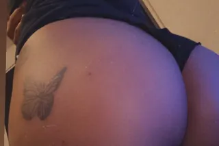 u hungry daddy - Image 2