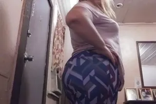 sexy ass thick hips dick sucki... - Image 4