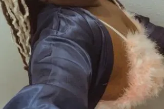 TIGHTIEST GRIPPING PUSSY IN TH... - Image 1